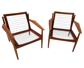 Two Mid-Century Modern Lounge Chairs by Arne Vodder for Glostrup, 1950s